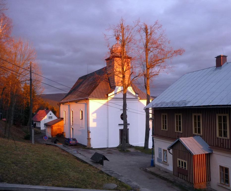 Na Zvonici Casa de hóspedes Paseky nad Jizerou Exterior foto